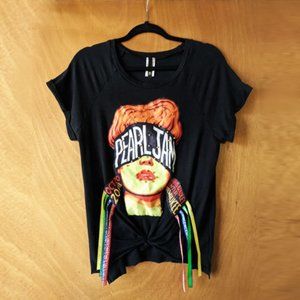New Pearl Jam Graphic Tee $20 (Size L)